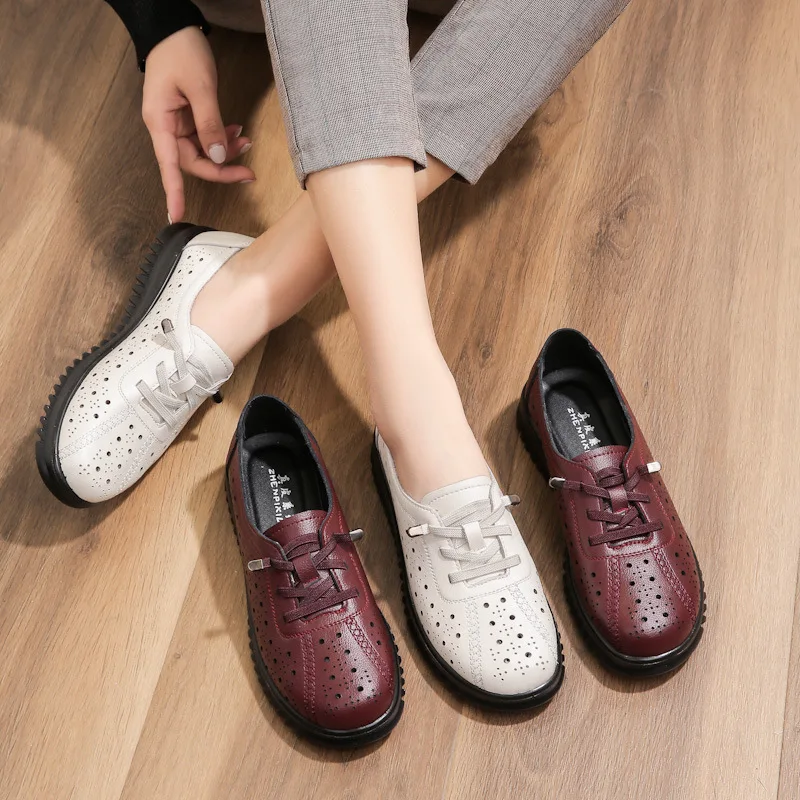 Women Summer Vintage Leather Flat Shoes 2023 New Ladies Breathable Hollow Loafers Female Leather Sandals Mom Zapatos Mujer
