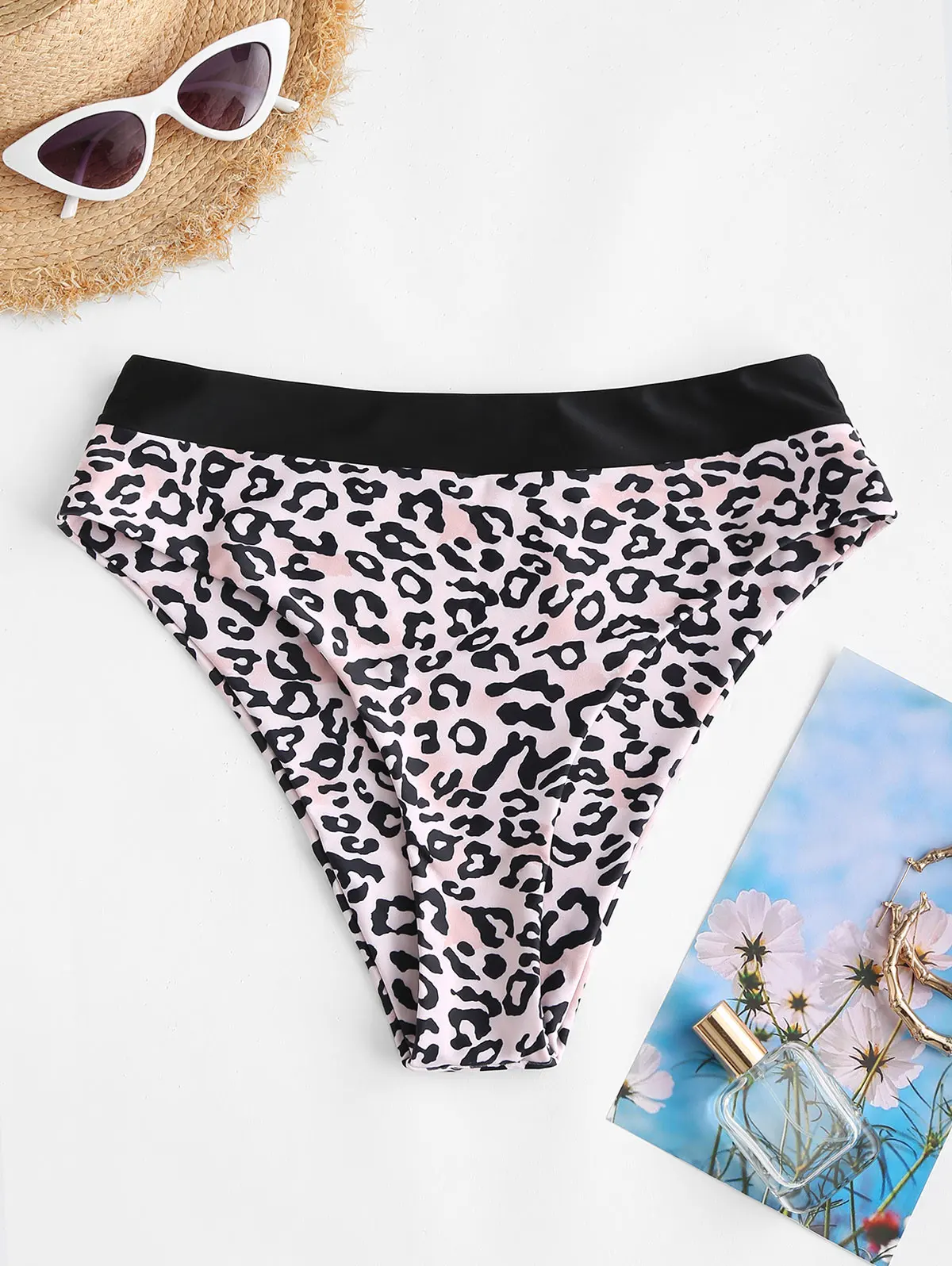 

ZAFUL Leopard High Leg Cheeky Bikini Bottom