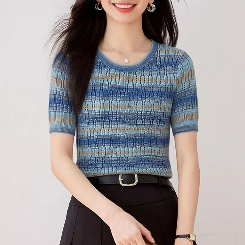 

2026 New Summer Short Sleeve Knitted Sweater Women Pullovers O-Neck Striped Hollow Out Knit Sweater Pullover Women Tops Q5105