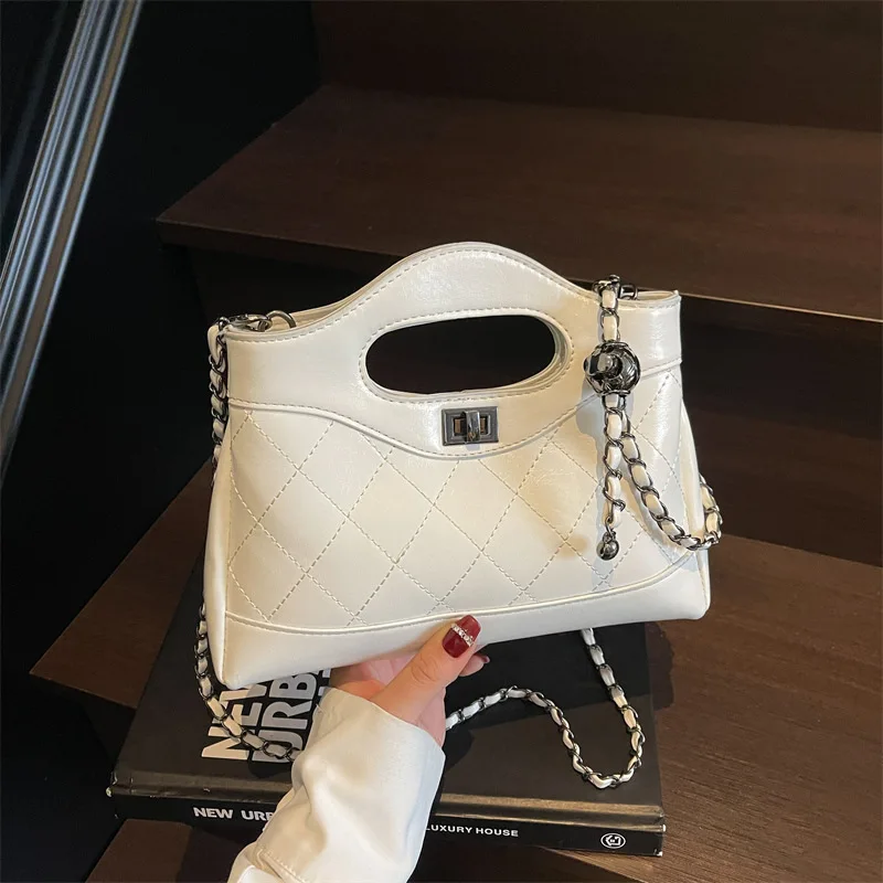 

2025 New Retro Small Shoulder Bag Stylish Chain Strap Crossbody Purse Trendy Square Handbag Unique Designer Womens Bag