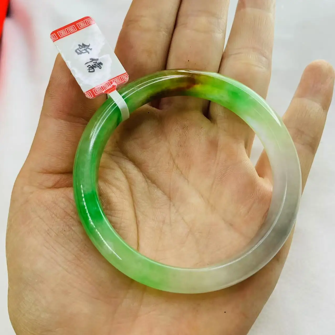 

One thing, one picture, real natural jade light green three-color 55mm bracelet