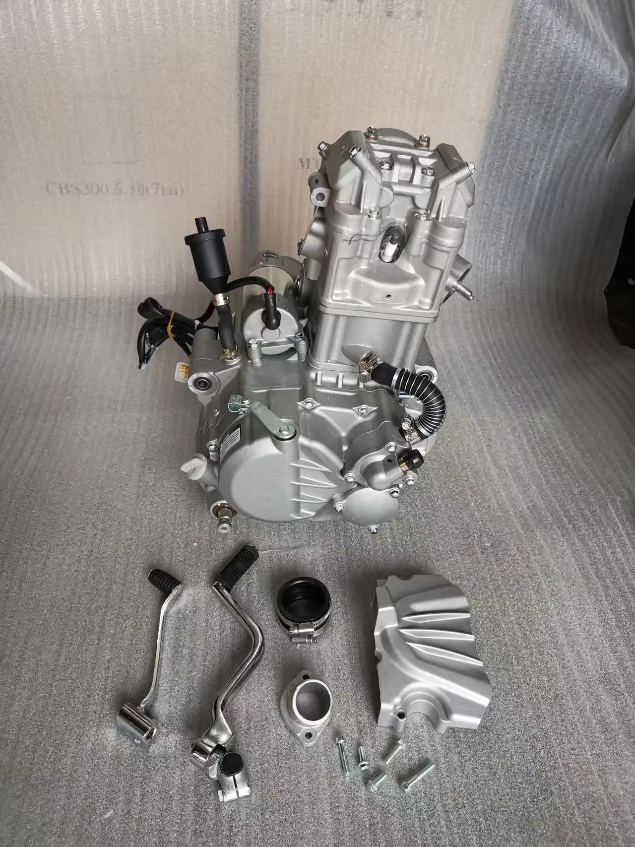 High Quality 300cc Off-Road 4 Stroke 4 Valve CBS300 Motorcycle Engine CDI Ignition New Electric Kick Replacement Parts For CG250
