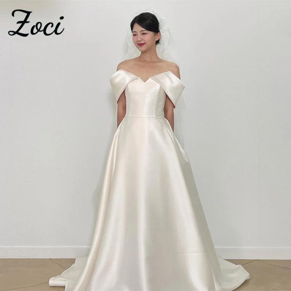 

Zoci Elegant V Neck Korea Wedding Dresses Satin A Line Off Shoulder Photos Shoot Dress Customized Backless Floor Bridal Gown