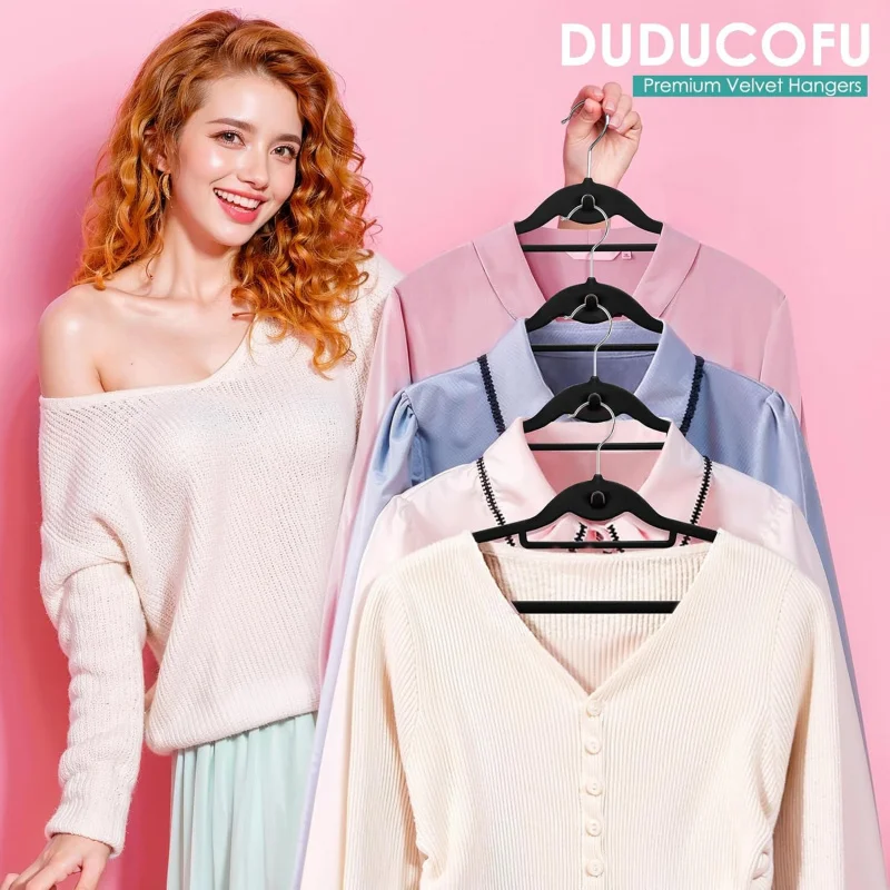 Velvet Pendants Non Slip Felt Pendants, DUDUCOFU 30 Stackable Clothes Pendants Slim Pendants Space Saving Suits Coats,