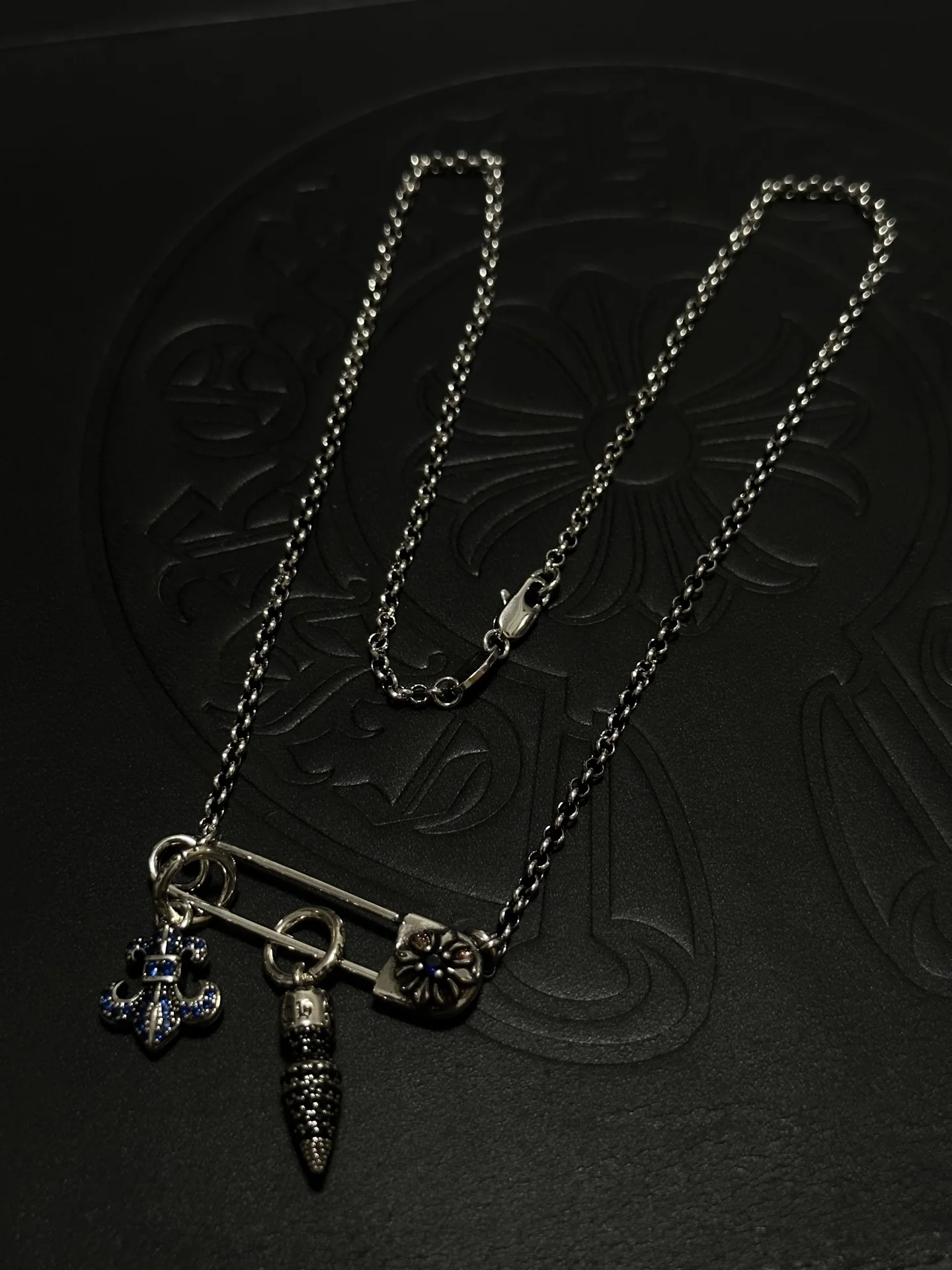 S925 Sterling Silver Creative Punk Design Pin Cross Pendant Necklace Couple Iris Nail Pendant Jewelry