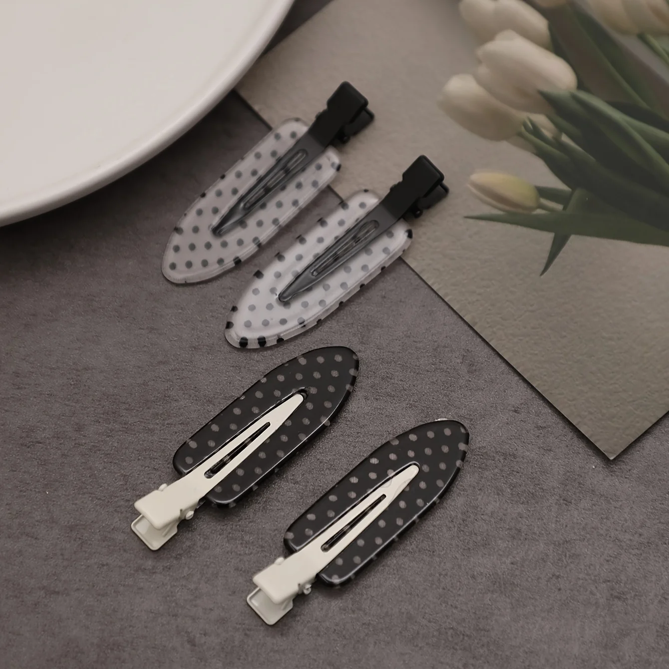 Schwarz-weiße gepunktete Acryl-Haarspangen, minimalistischer, sicherer Halt, geeignet für den täglichen Gebrauch, Party-Outfits, Haar-Styling-Zubehör – Detail 4