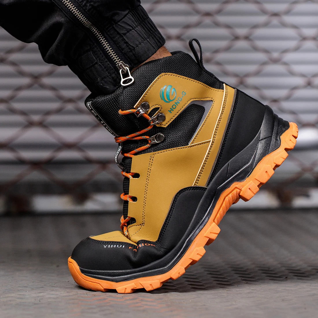 High Top Work Safety Shoes Men Safety Boots Anti-smash Anti-stab Work Shoes Sneakers Steel Toe Shoes Male Work Boot Indestructib