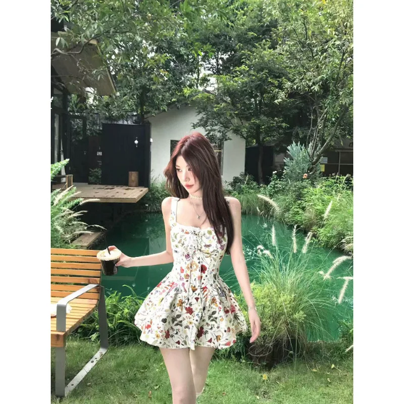 Abito Mini Bianco con Stampa Floreale Elegante Dolce e Grazioso Vestito da Donna Estate 2026 Nuovo per Serate, Feste, Matrimoni, Compleanni e Occasioni Casual
