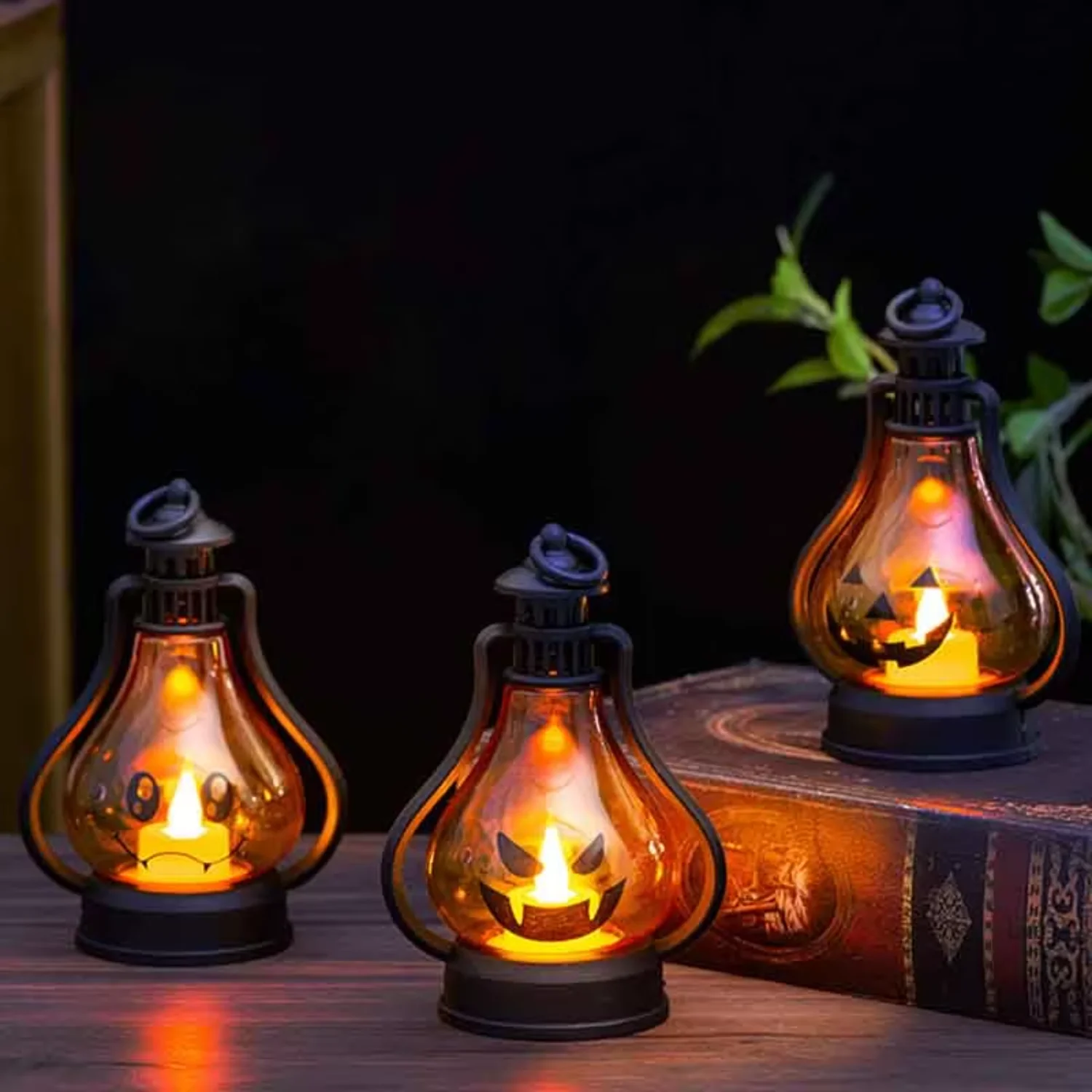 

Horrible Halloween Wind Lamp for Porch Decor Items Decorative Hanging Battery Night Light Lamp for Outdoor Yard