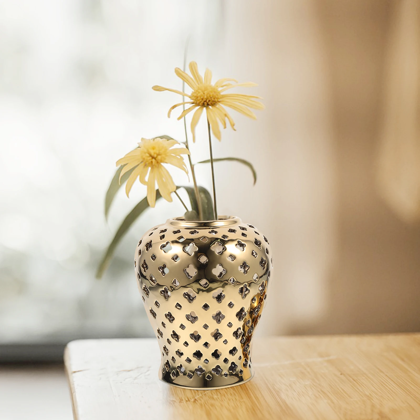 

Ceramic Hollow Out Flower Vase for Home Decor Garden Wedding Centerpiece Holiday Party Decoration Desktop Ornament Planter