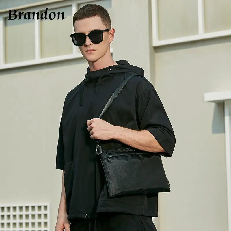 

Japanese men's high-end practical crossbody shoulder bag with trendy brand canvas messenger bag retro leisure bag