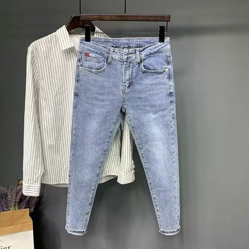 

Light Wa Embroidered Jeans Men's Casual Sle mid Waist Zipper Fly Slim Fit Nine Point Pants Trendy Versatile Teenager Jeans