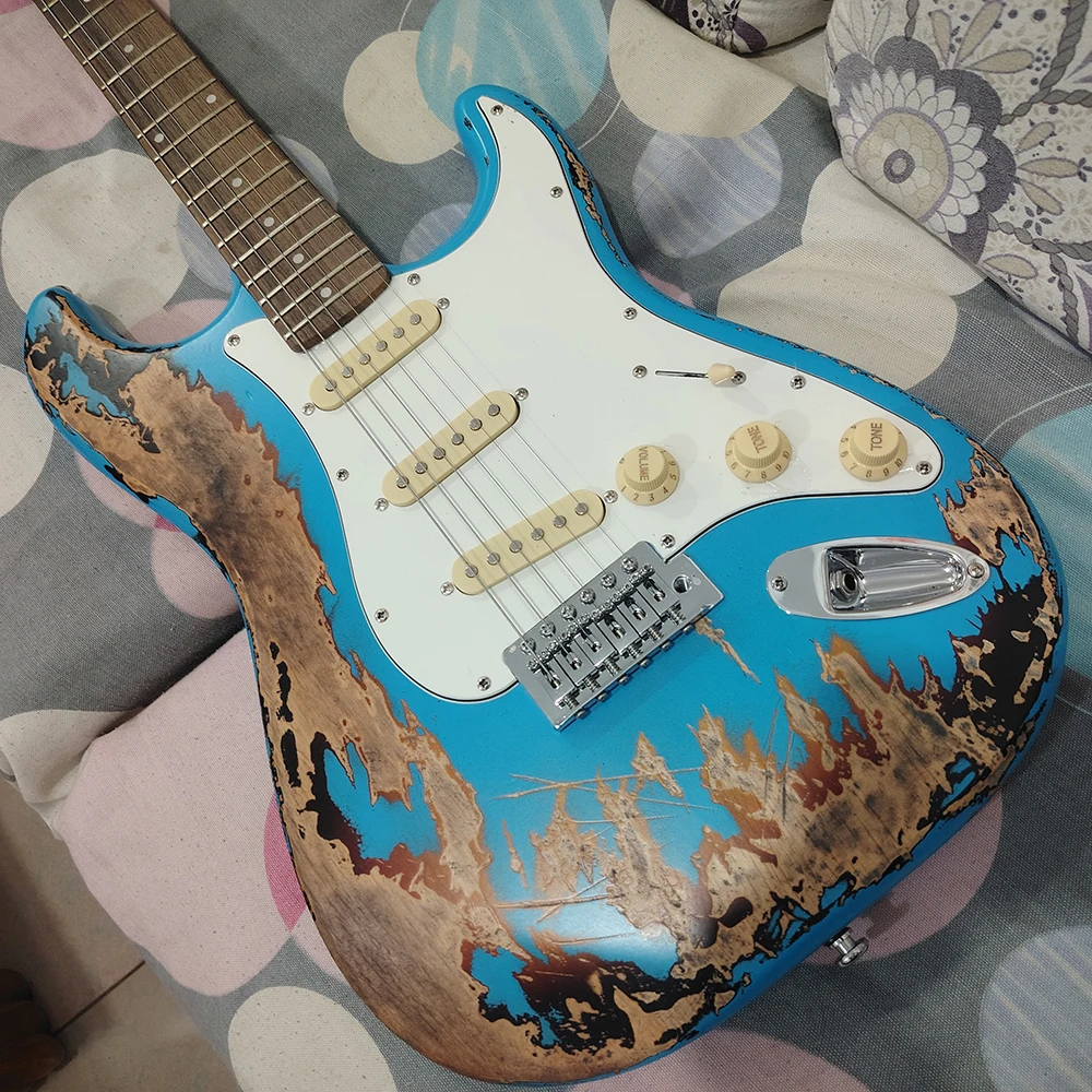 High quality blue and red multi-color relic treated electric guitar, swamp wolfberry guitar body, maple guitar head, in stock, f