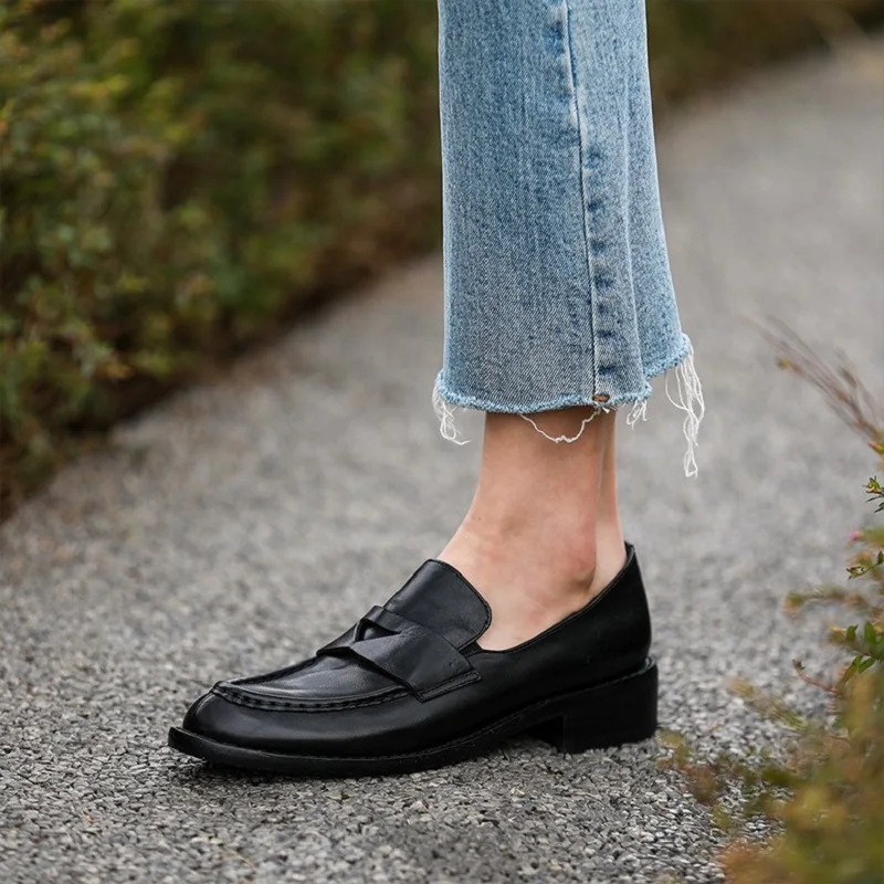 Genuine Leather Horseskin Women Flat Shoes Lazy Slip-On Solid Loafers Lady Casual Walk Shoes Woman Shoes Spring Daily Loafers