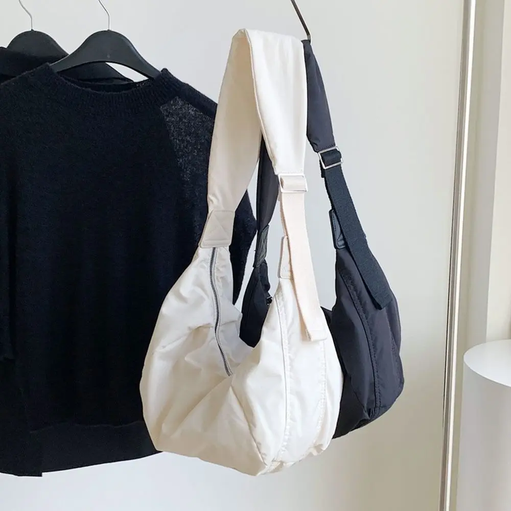 

Women Large Capacity Solid Color Crossbody Bag Messenger Bag Dumpling Bag Shoulder Bag