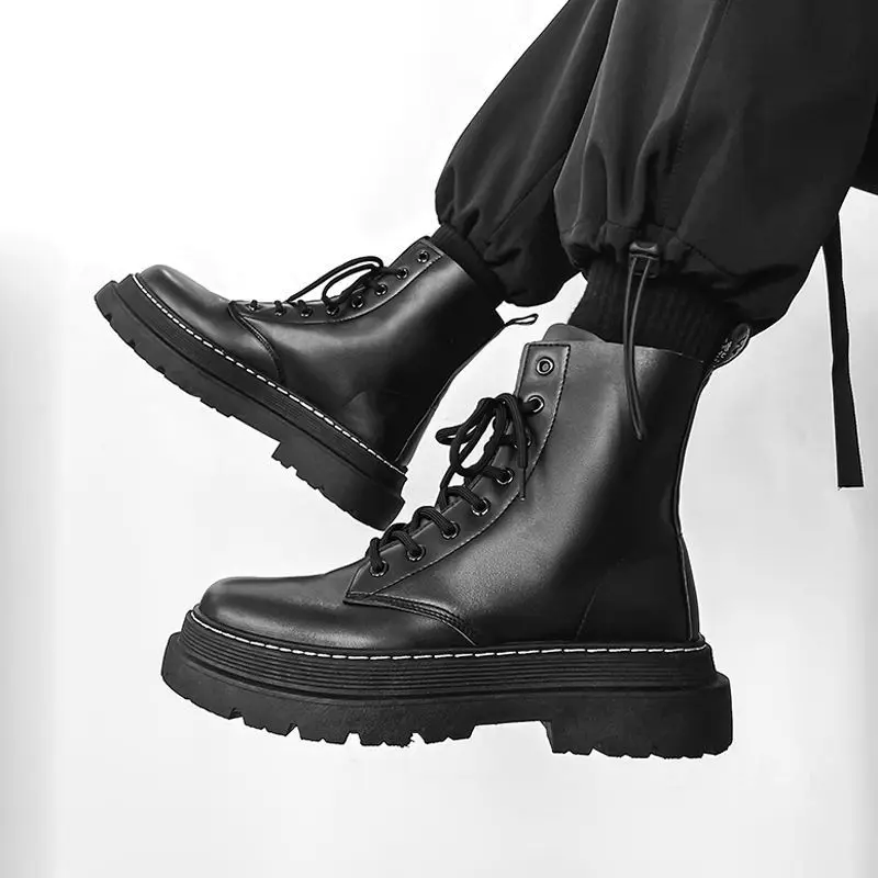 Bottes en cuir noir de style britannique pour hommes, bottines basiques, vêtements de travail haut de gamme, chaussures pour hommes, printemps et automne, nouveau