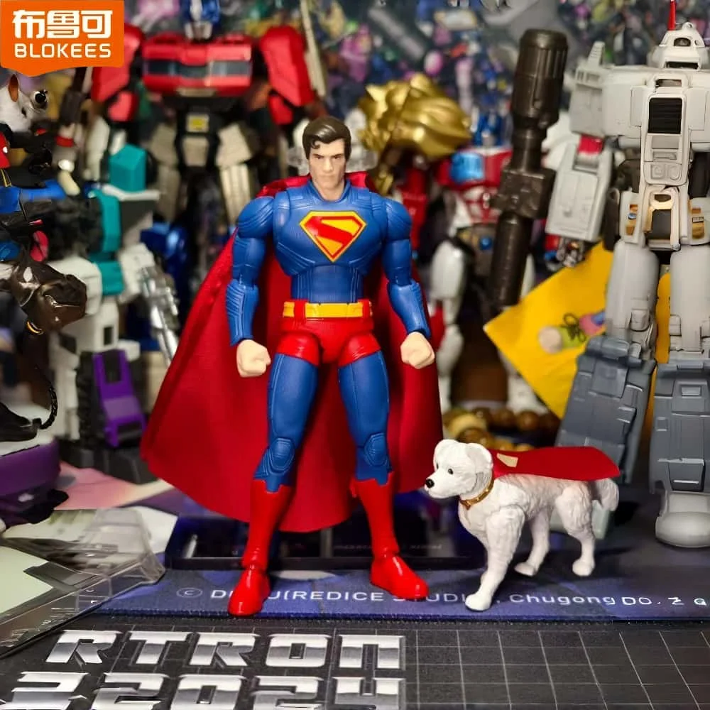 

Новые сборные модели Супермена Blokees 2025 года, Дэвид Супермен К Krypto, экшн-фигурка, глаза будут светяться, версия Beyond, статуя, детские игрушки