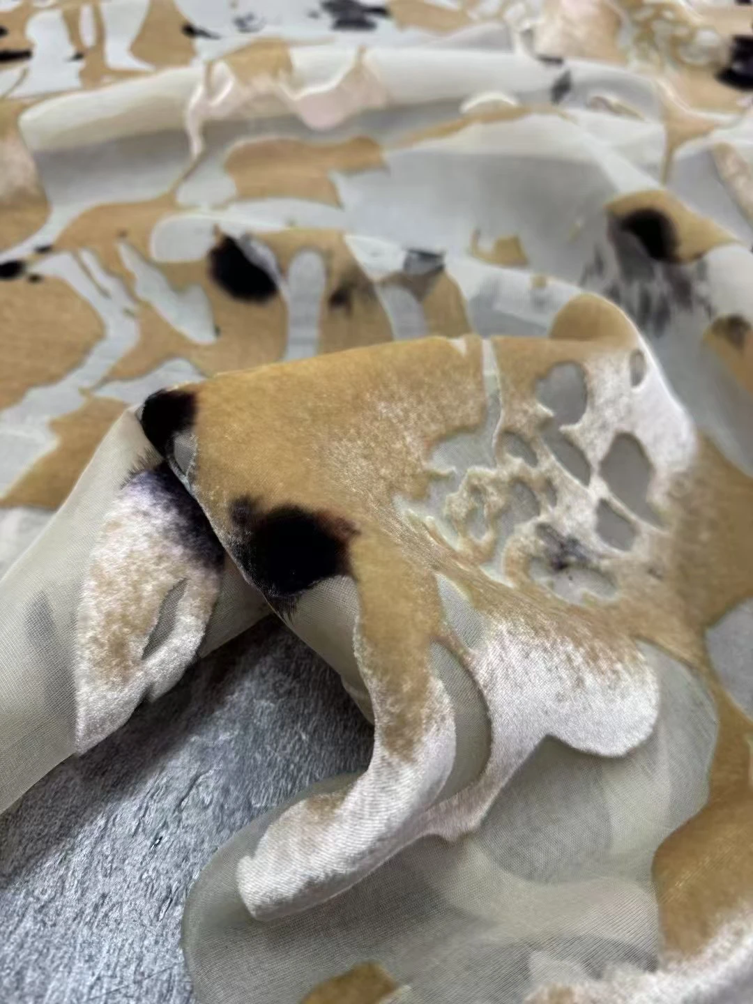 

Шелковая бархатная ткань с принтом тай-дай, шелковистое платье Haute Couture, верхняя ткань Cheongsam, ширина 1,4 метра