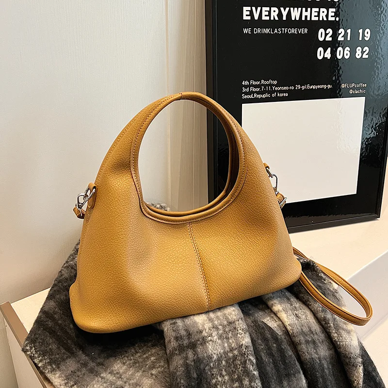 กระเป๋าทรงเกี๊ยววินเทจ ปี 2025 กระเป๋าสะพายข้างทรงกว้างสำหรับผู้หญิง กระเป๋าโท้ทสำหรับฤดูใบไม้ร่วงและฤดูหนาว กระเป๋าสะพายไหล่สไตล์เรโทร กระเป๋าใช้งานได้ทั้งกลางวันและกลางคืน ​