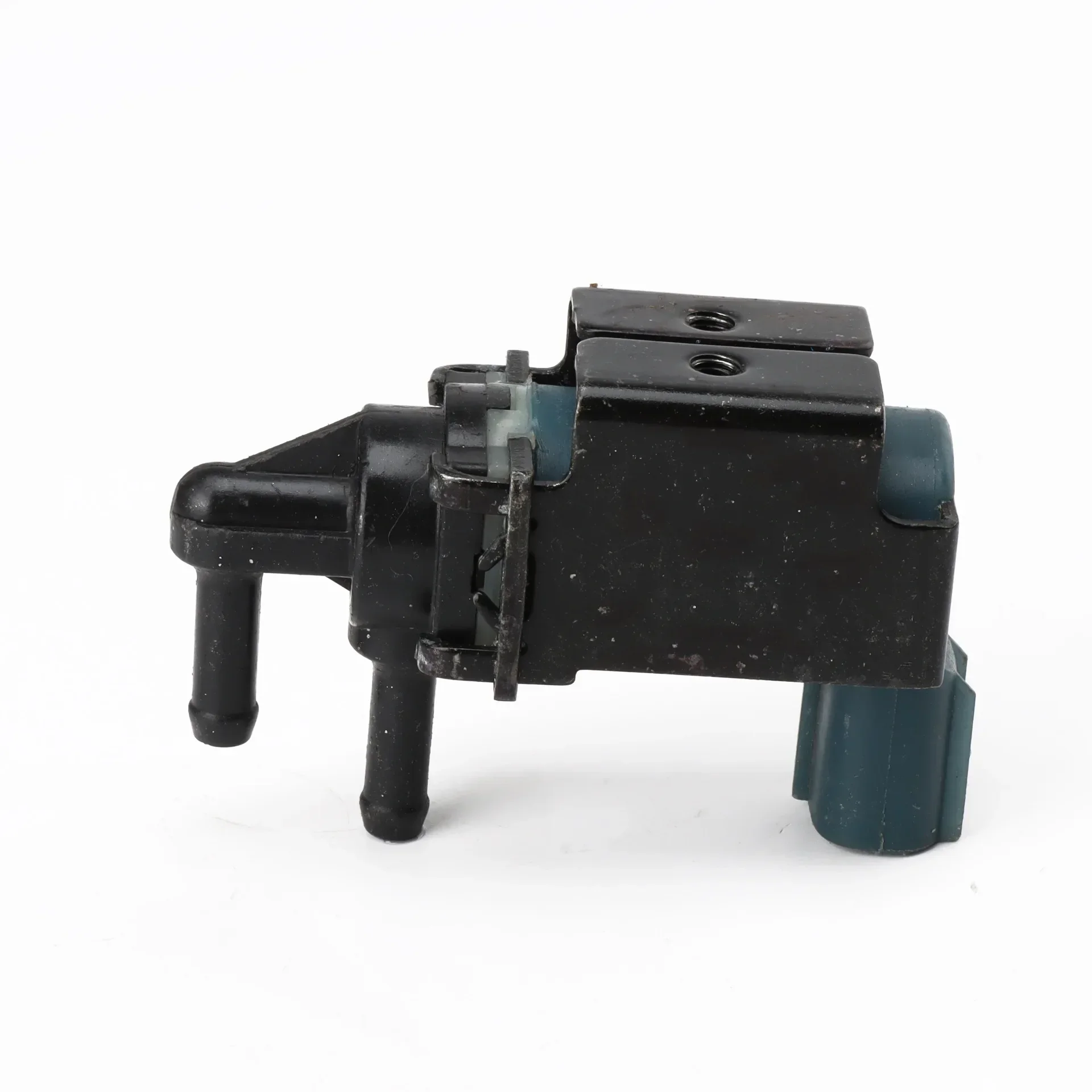 Solenoid Valve 18117-80c00