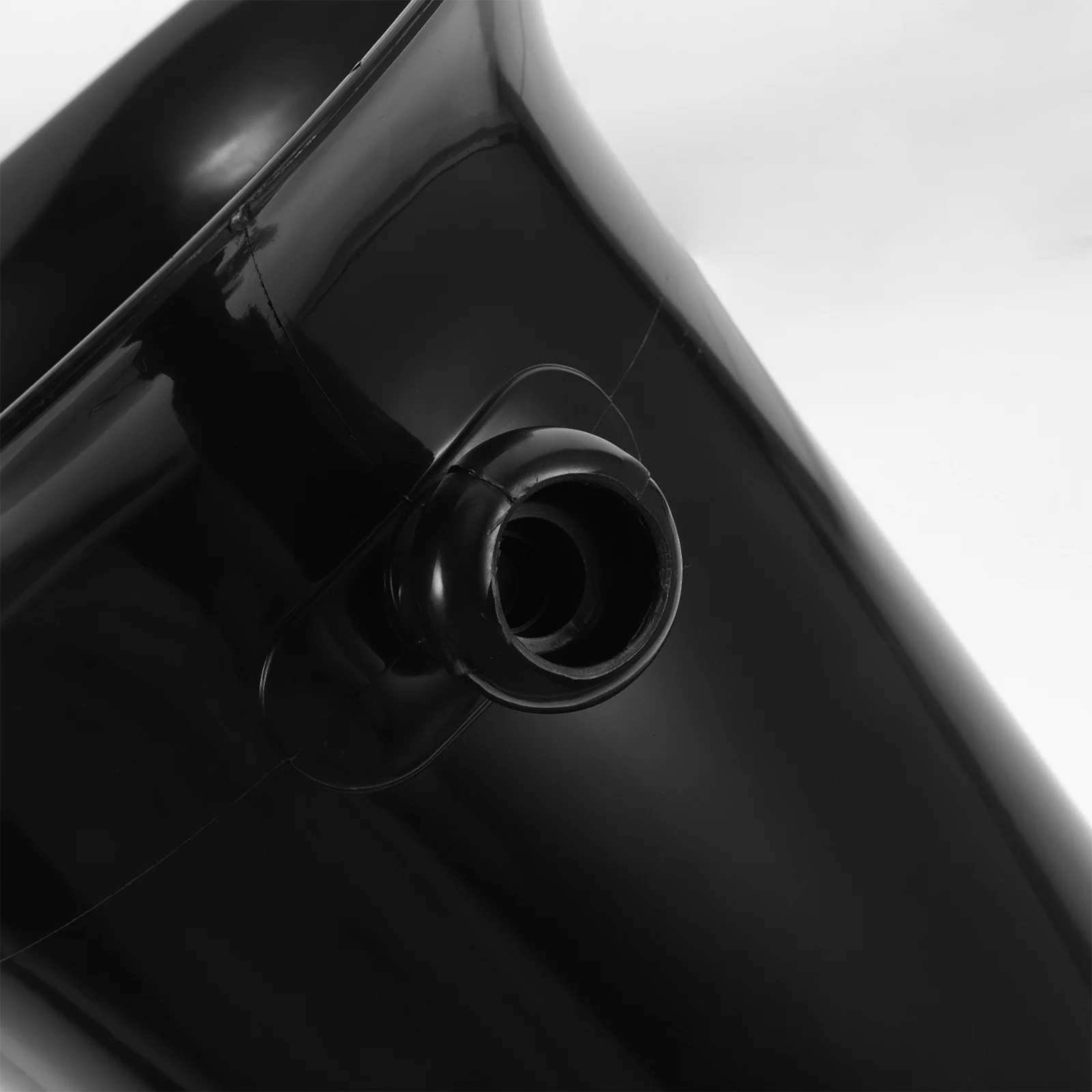 

4Pcs Wine Dump Buckets Black Dual Handles Large Round Mouth Design for Wine Ice Buckets Western Style Accessories