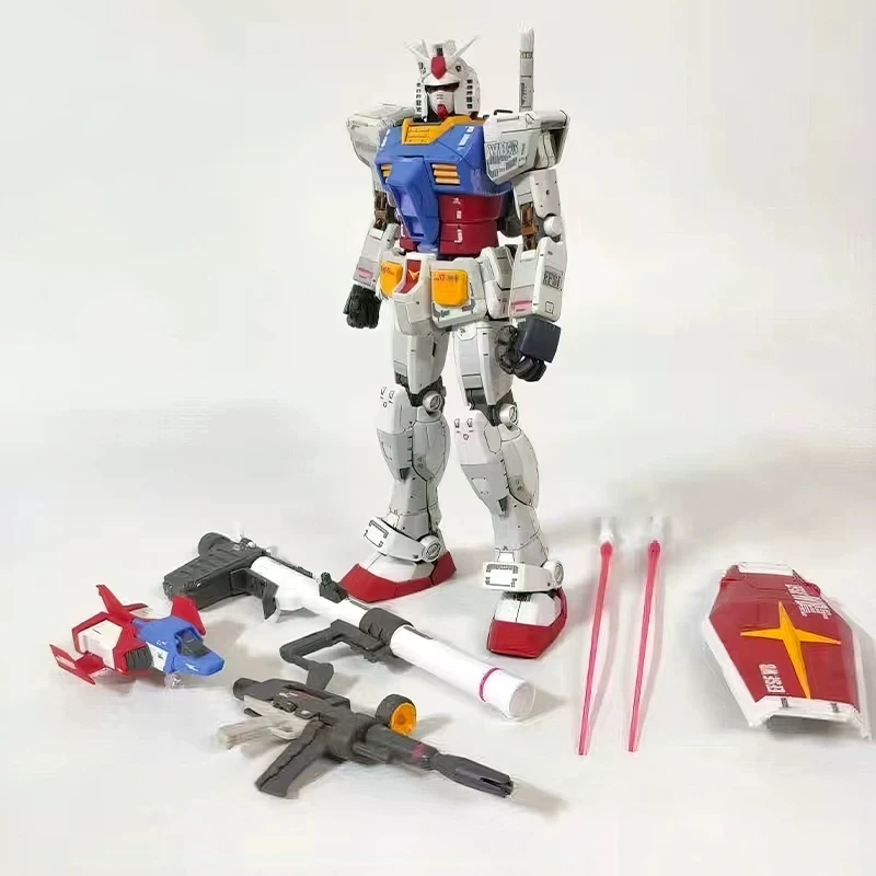 Bandai MG RX-78-2 Ver.3.0 Model Mobile Suit Gundam Collection Hand-made Robot DIY Assembled Toy Mecha Ornaments Birthday Gift