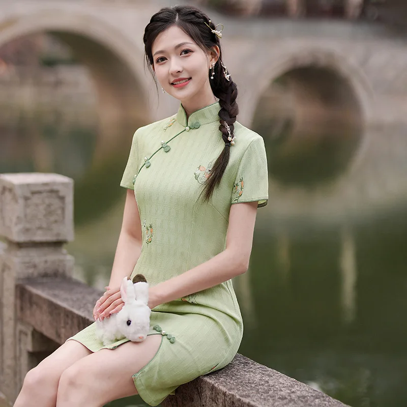 

2023 New Beige Green Short Cheongsam Dress Women Rabbit Embroidery Vintage Lace Dress Party Costume Traditional Qipao S To 3XL