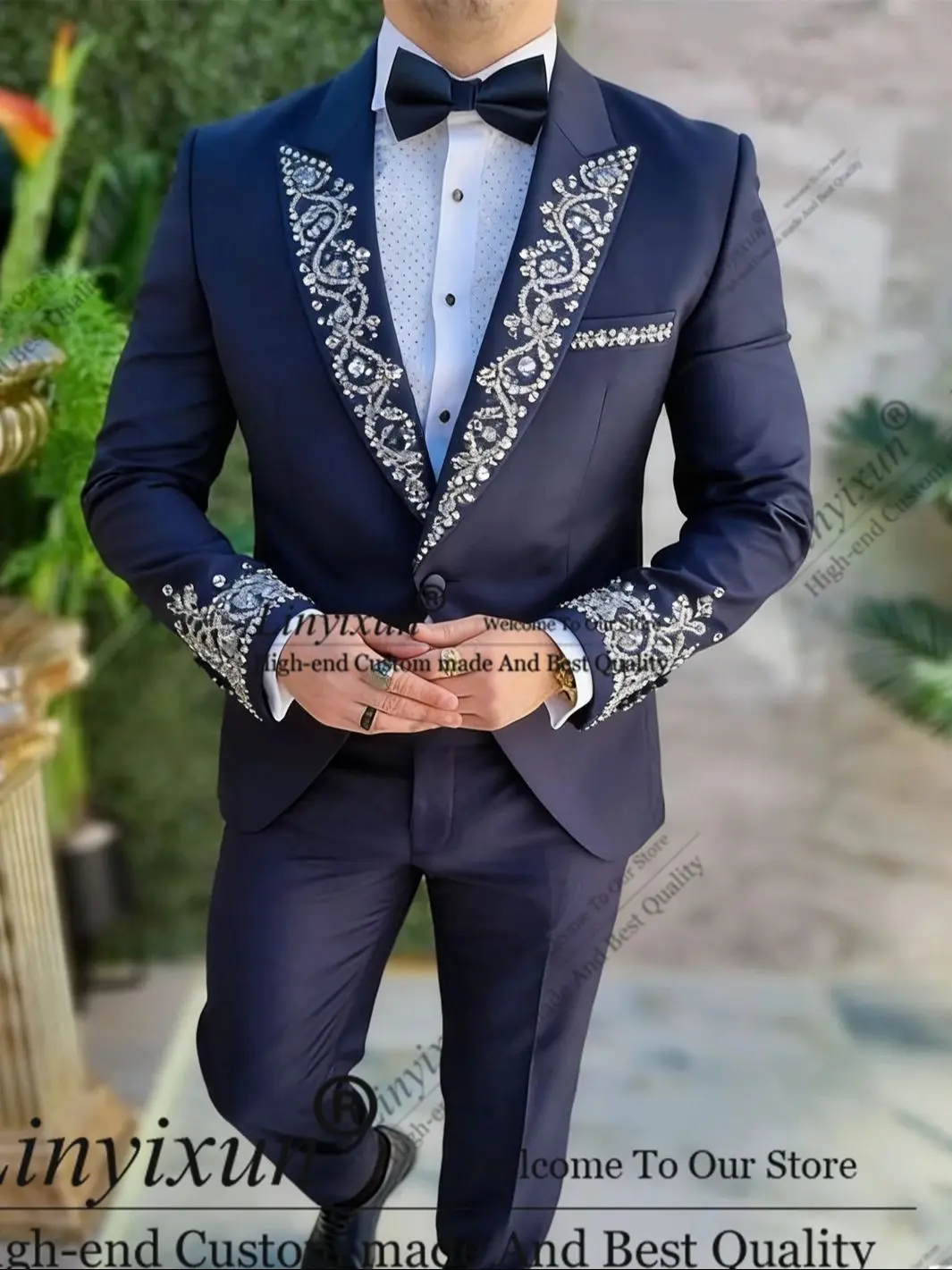 

Elegant Men Suits Customized Rhinestones Beaded 2 Pieces Sets Slim Fit Groom Male Blazers Coats Pants Slim Ropa Wedding Tuxedos