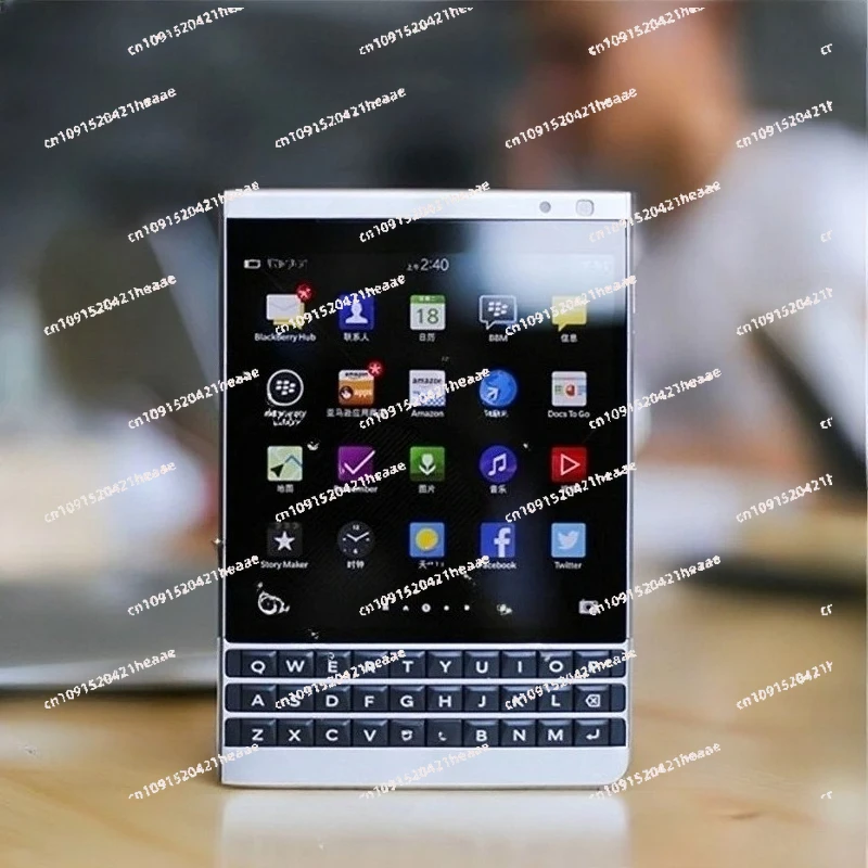 Suitable for  Q30 Full Keyboard Anti-Internet Addiction 4G Mobile Phone