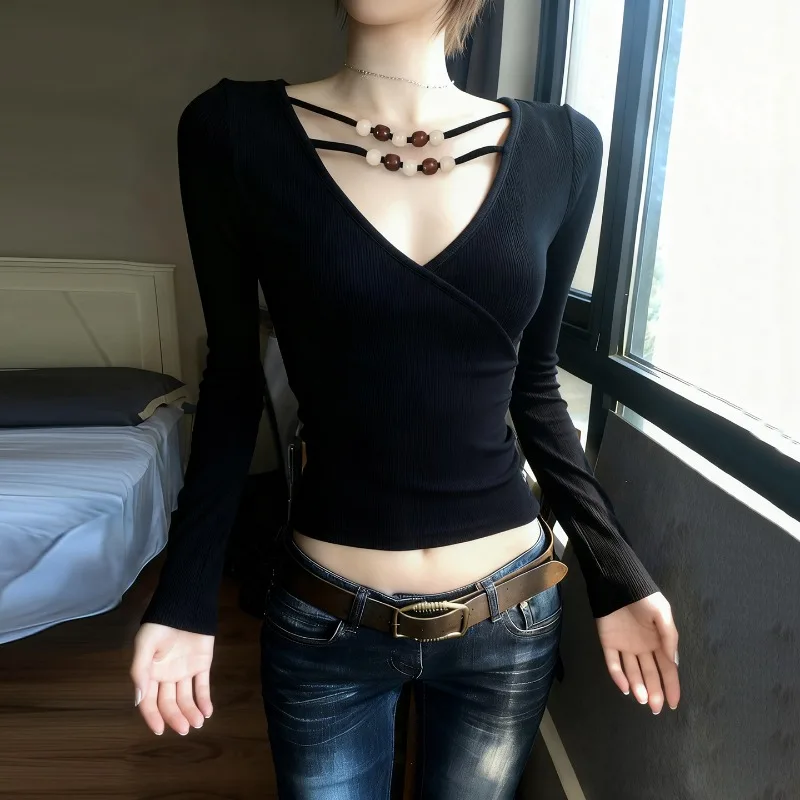 Women's Collarbone Bead Deep V-neck Short Top with Retro Style Slimming Effect Exposed Navel Spicy Girl Long Sleeved T-shirt