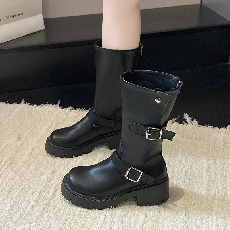 جديد 2025 النمط البريطاني مشبك منتصف الفخذ الأحذية النسائية جولة تو البريدي كتلة كعب منصة أحذية فارس الغربية