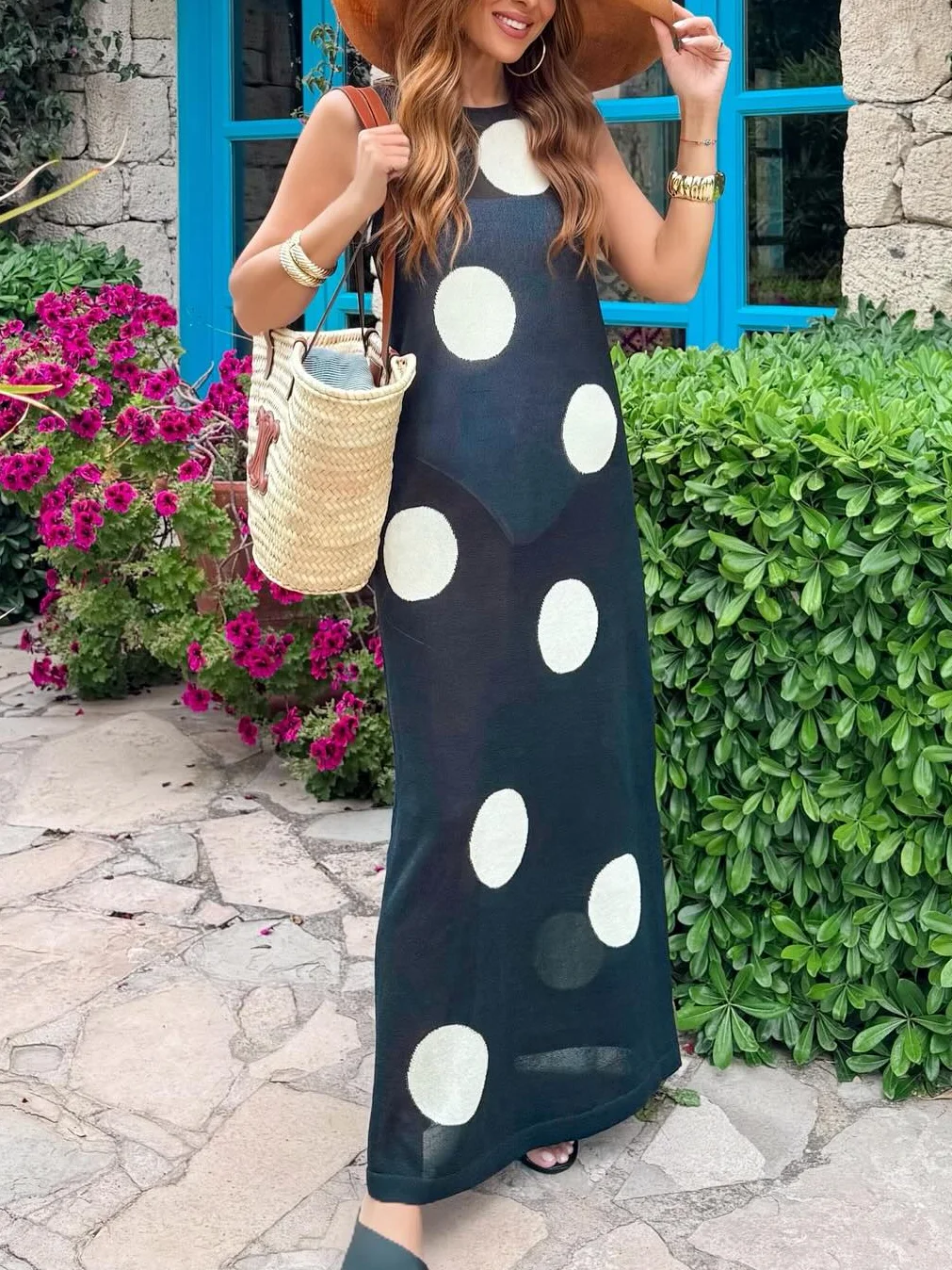 

Elegant retro chic women's sleeveless dress polka dot knitted long skirt new fashion summer 2025 commuting casual festival dress