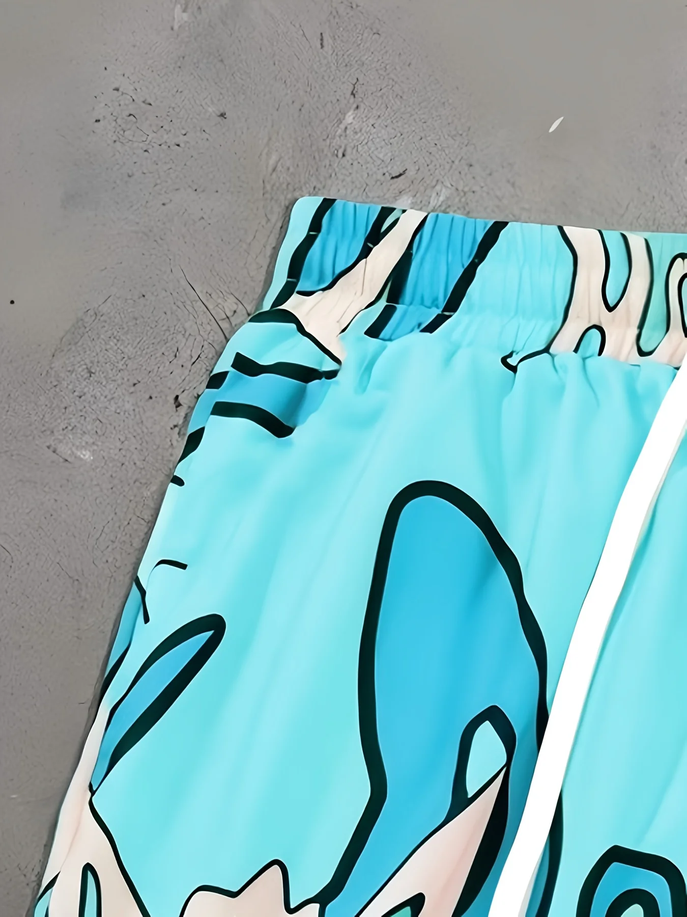 Sommer-Strandshorts für Herren, schnell trocknend, lindgrüner, abstrakter Camouflage-Grafikdruck, lässige Boardshorts mit Kordelzug und Taschen – Detail 9