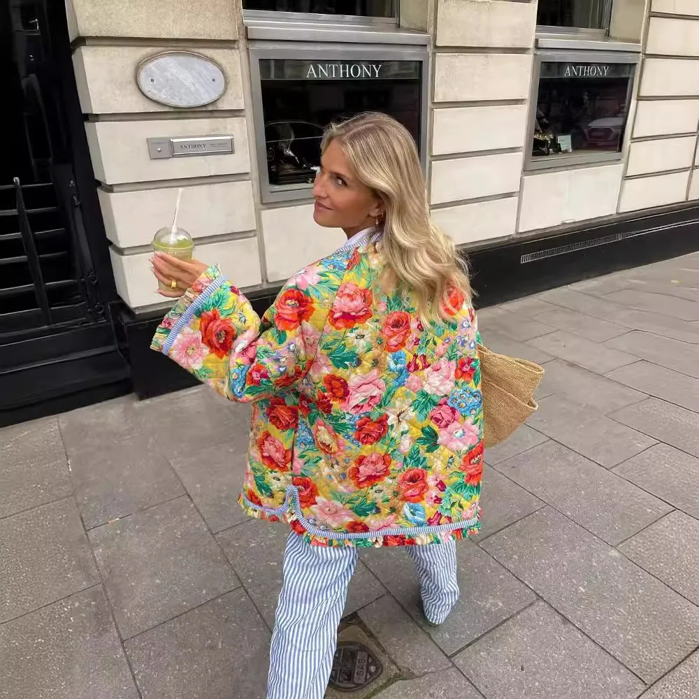 가을 신상품 여성 패션 다용도 라운드 넥 스트라이프 스플라이스 프린트 레트로 퀼팅 코튼 코트