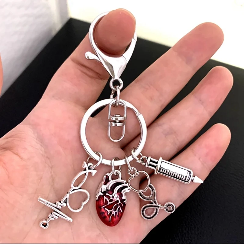 Oil Drip Heart-shaped Pendant Keychain Medical Anatomy Keychain Heart-shaped Keychain Doctor and Nurse Bag Chain Jewelry Gift