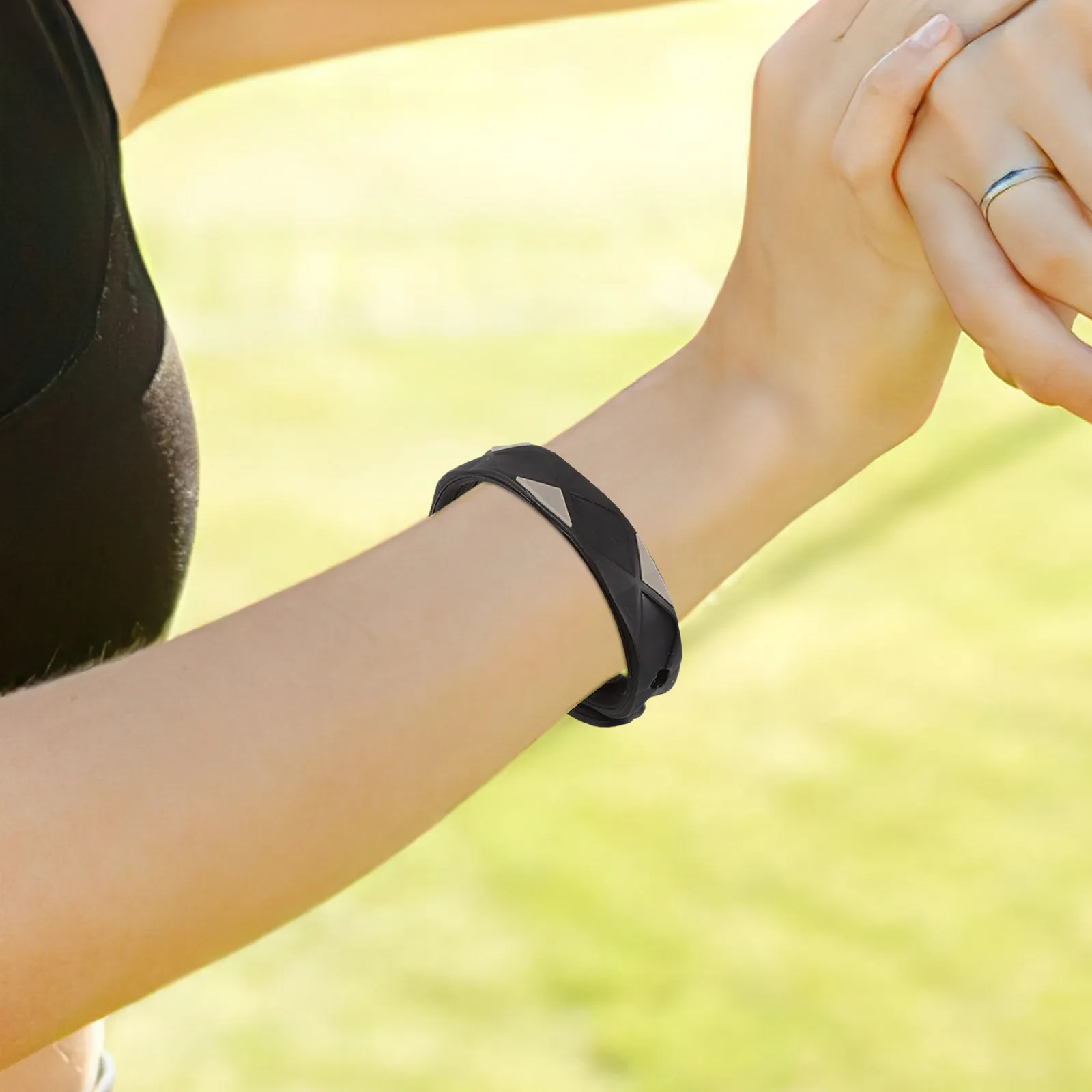 Sports Anti-Static Wristband Adjustable Silicone Bracelet Static Electricity Wrist Strap Sweat Resistant Band for Exercise