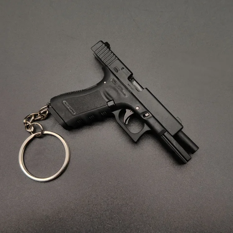 

1:3 Anti-stress Metal Glock 17 Keychain Miniature Model Gun Toys Pistol Portable G17 Shell Ejection Assemble Disassemble