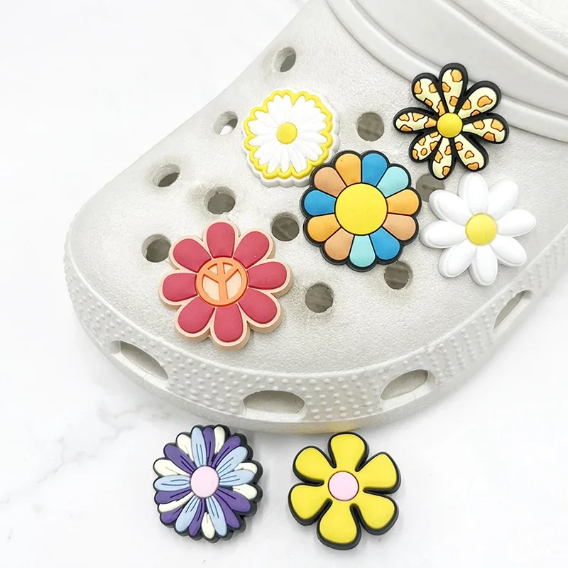 

Single Sale 1Pcs Colorful Rainbow Flower PVC Shoe Charms Accessory Shoe Upper Pins Buckle Decorations Badge Kids Gifts