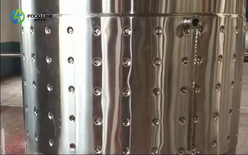 Customized size Alcohol Fermentation Tank Vinegar Fermentation Tank 1000L to 5000L Beer Processing Mixing Tank