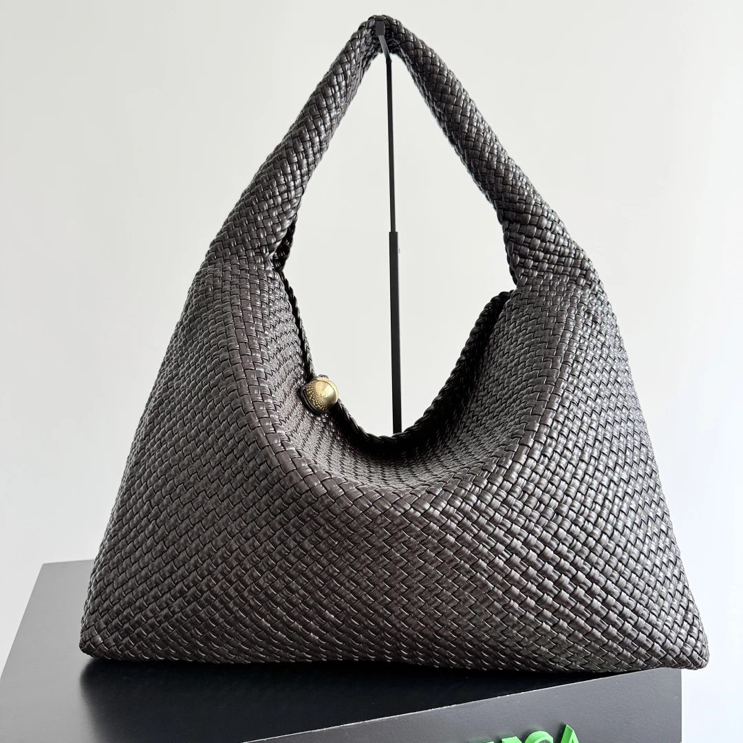 

New Luxury Designer Women's Tote Bags Large Capacity Famous brand Handbags Geniune Leather Daily Commuting Shoulder Bag