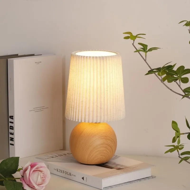 Table lamp retro bedroom pleated retro study night light desktop decorative light atmosphere bedside lamp
