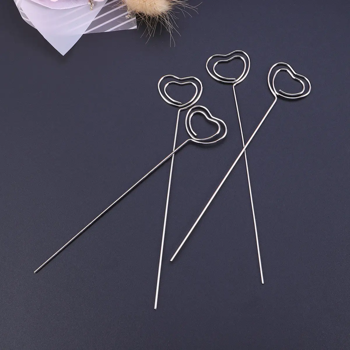 50Pcs Metal Photo Holders Love Heart Shape Sturdy Clips for Memo Notes Paper Photos Home Office Party Decor Metal Photo Clip