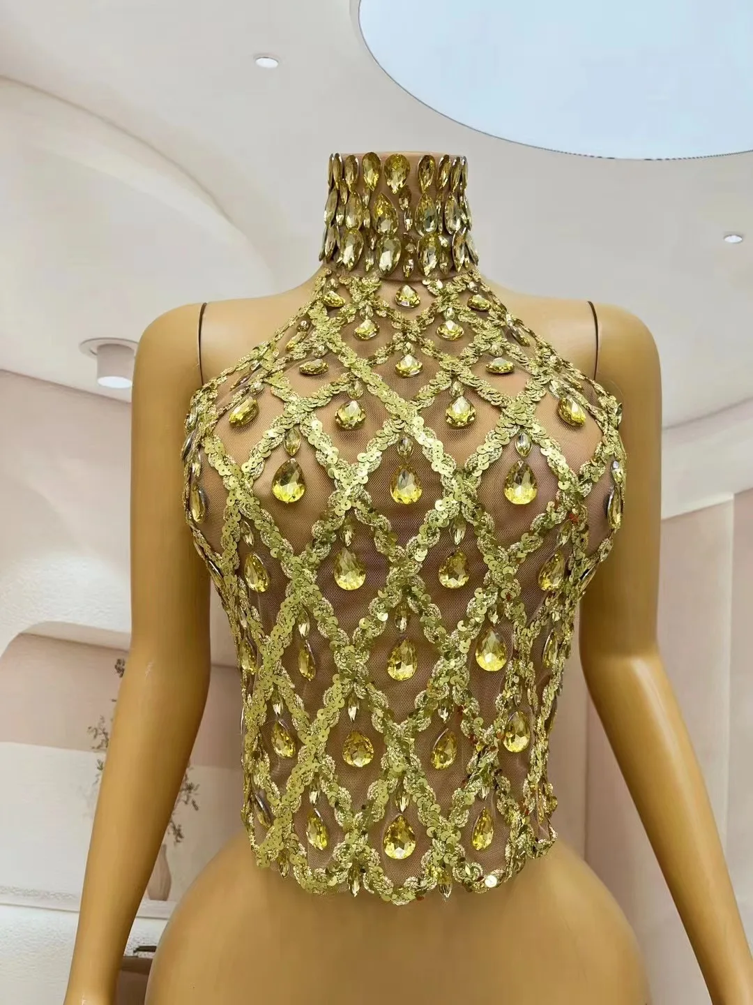 섹시한 빛나는 라인 석 투명한 메쉬 붕대 탑 부품 착용 여성 생일 파티 축하 패션 쇼 의상 무대 착용