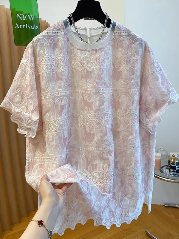 تي شيرت نسائي أنيق بأكمام قصيرة مطرز بالدانتيل، تصميم فضفاض للصيف بنمط كوري مع نقش زهور ورقبة مستديرة