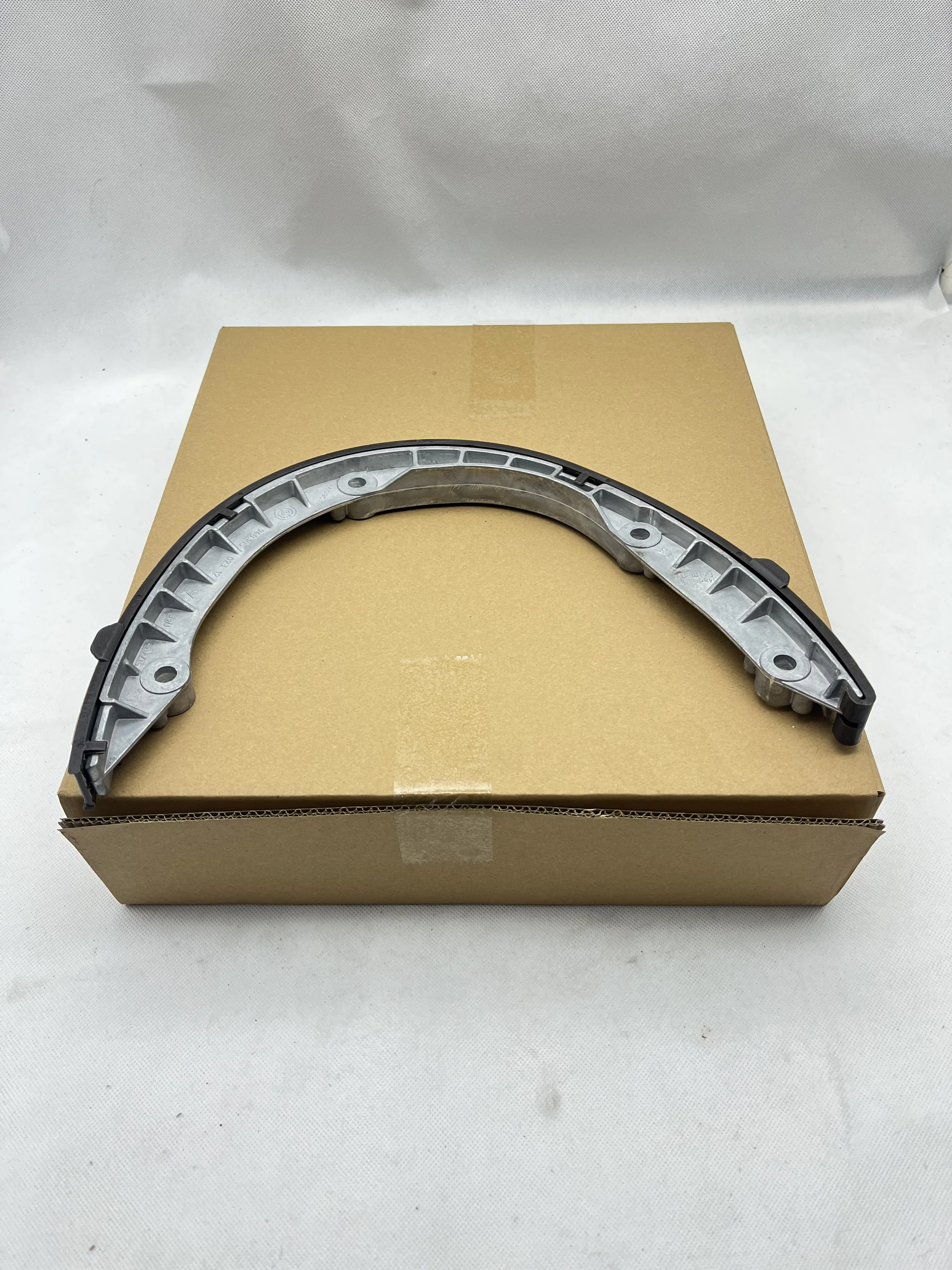 Engine Timing Chain Guide Part for Porsche PANAMERA Macan Cayenne 94810502312