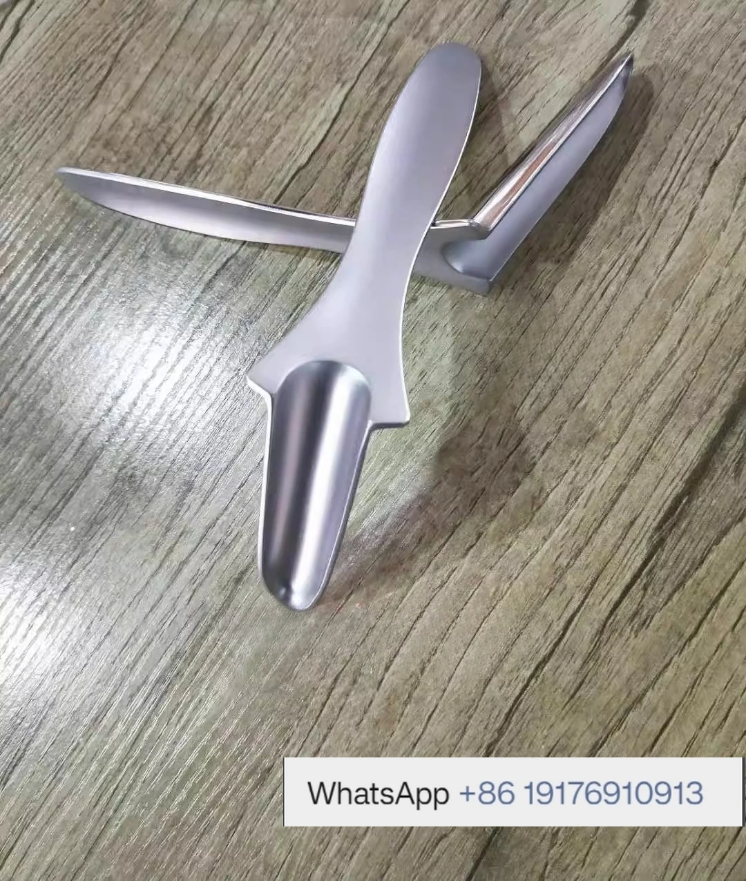 Stainless Steel Type C Retractor Expander Tool - Surgical Retractor for Medical Use