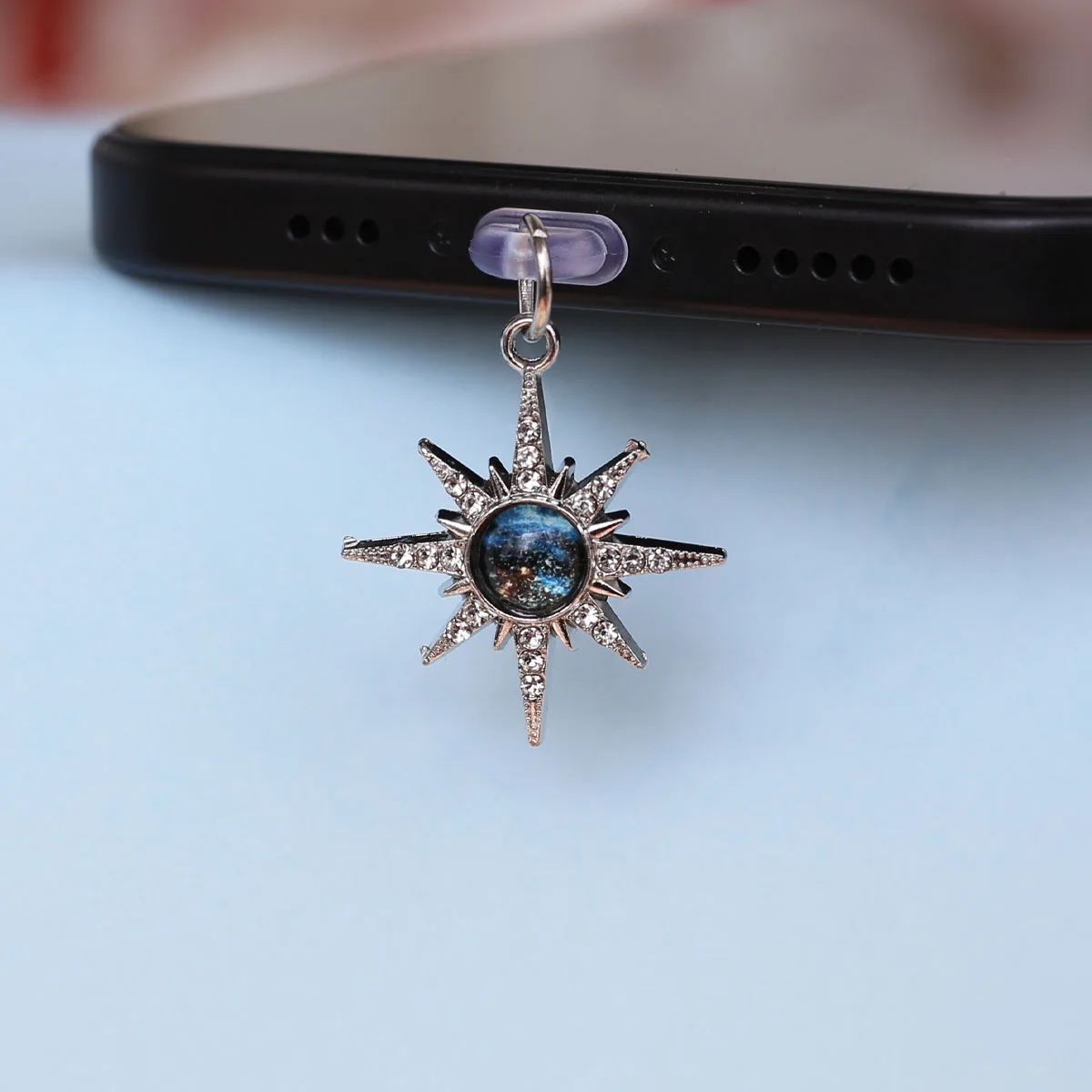 Blauer Planet, Mond und sternförmiger Staubschutz-Anhänger für Mobiltelefone, hängende Dekoration, Zubehör für iPhone, Typ-C-Anschluss, Schlüsselband – Detail 4