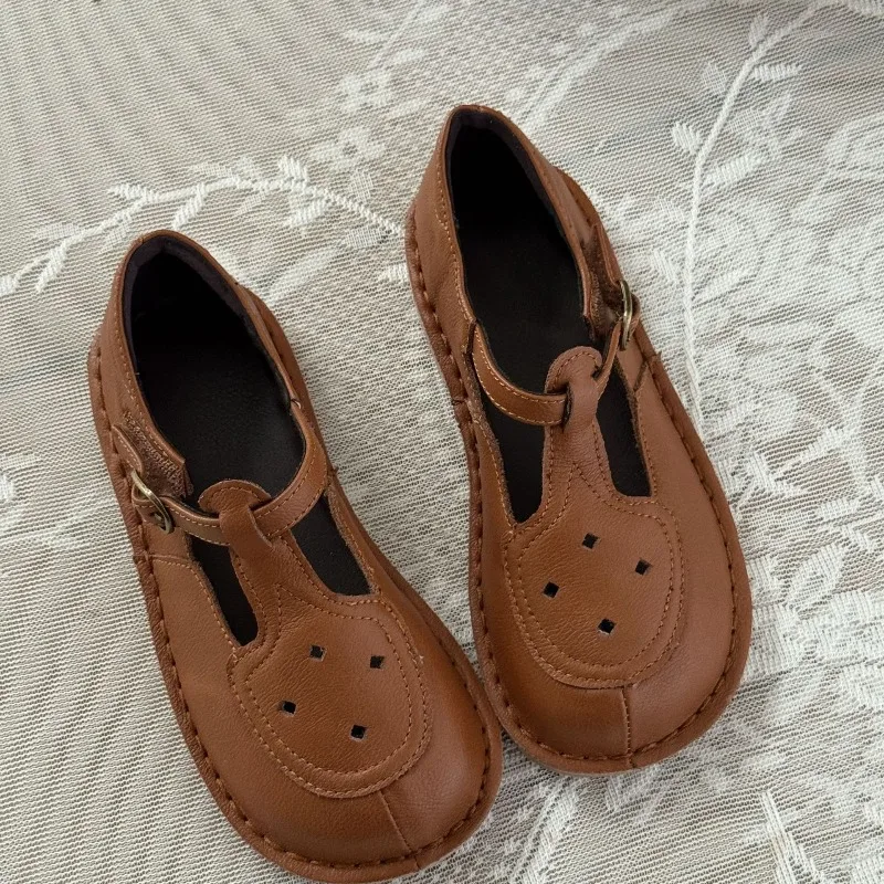 Children's Cowhide Shoes Brown Retro Cookie Leather Shoes with Soft Soles and Velcro for Girls in Autumn and Winter 2025