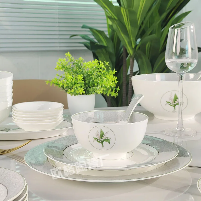 

Tableware Bone China Coffee Cups Tea Cups with Saucers Perfect for Daily Drinks Home Meals Afternoon Tea and Office Daily Use