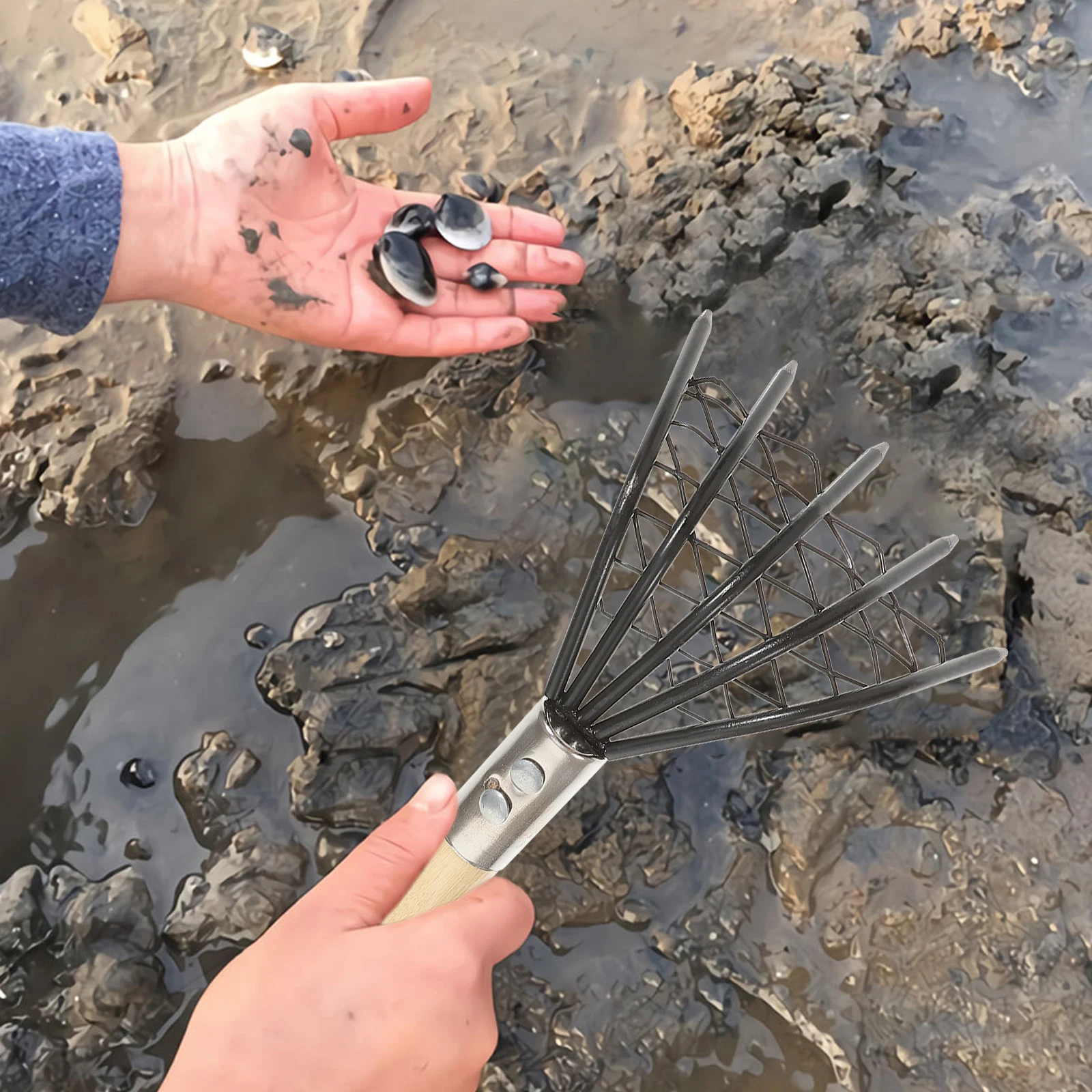

1pc Beach Rake with Net Clam Digging Tool Stainless Steel Seafood Scraper Claw Design Wooden Handle Anti-Slip Sand Digger